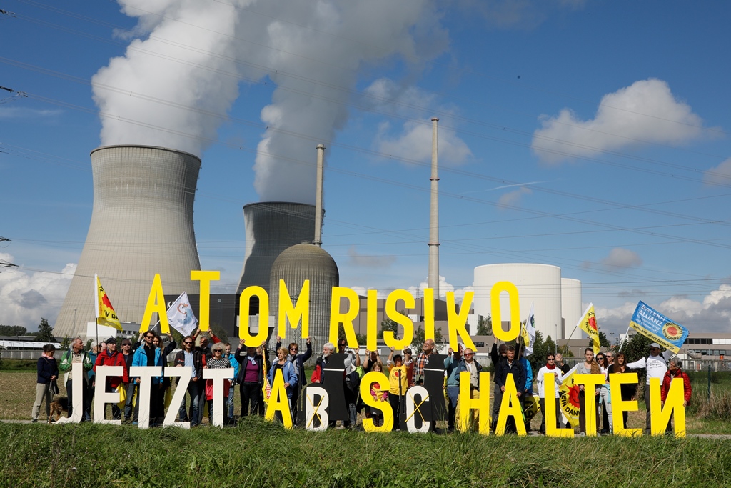 „Atomkraft kein Ersatz für russisches Gas“: Mahnwache in Weiden