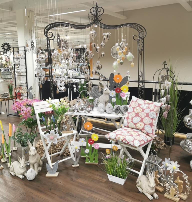 Ostershopping mit satten Rabatten bei Möbel Hösl