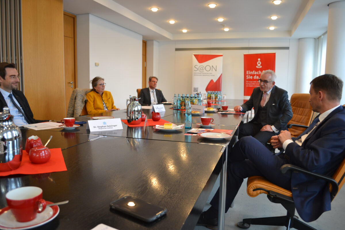 Es kehrt wieder Leben ein ins Sparkassengebäude