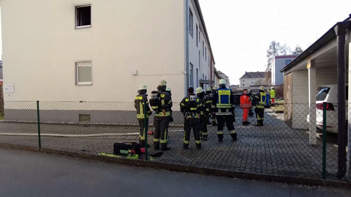 Sechs Verletzte bei Zimmerbrand