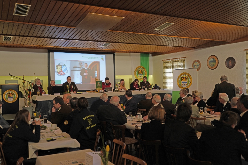 Oberpfälzer Schützen tagen in Waldthurn