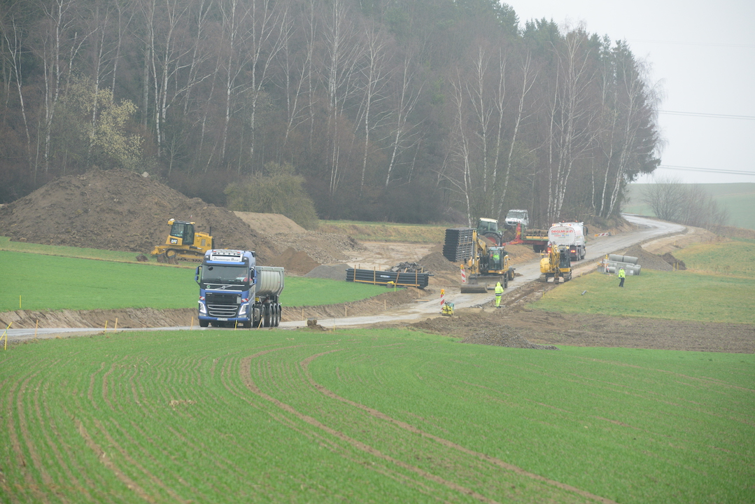 Zwei Kommunen bauen eine Straße