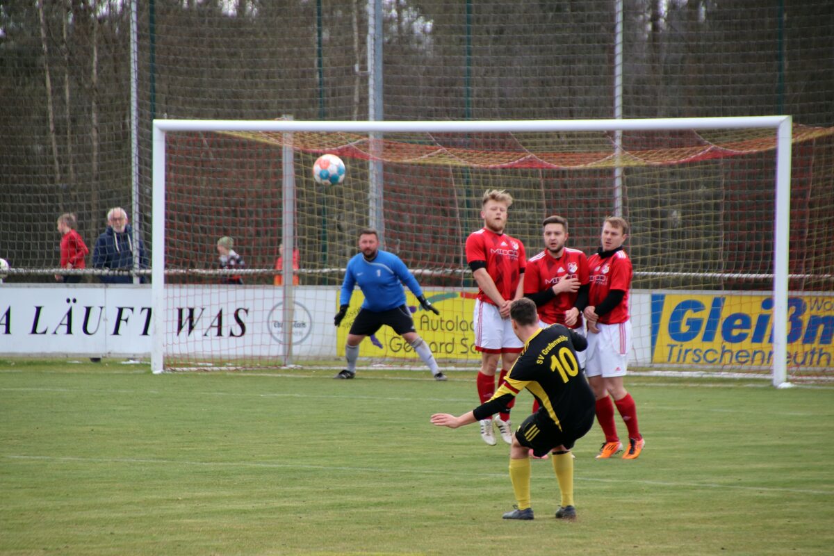 Kreisklasse West: Hinter Spitzenreiter TSV Reuth geht’s eng zu