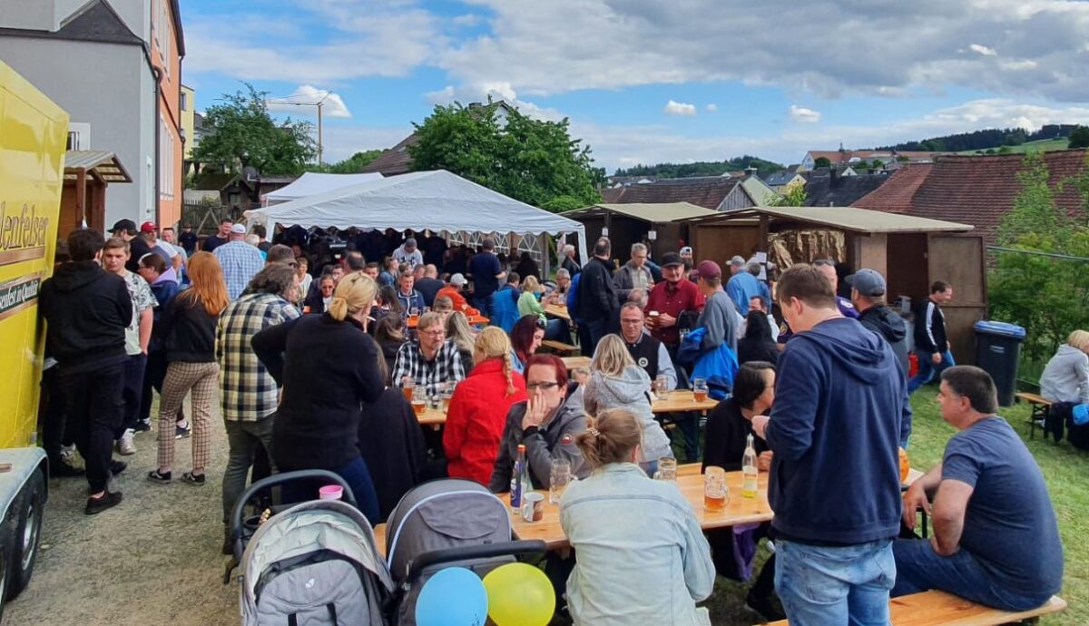 „Ein rundum gelungenes Fest“ mit Zoigl und Musik
