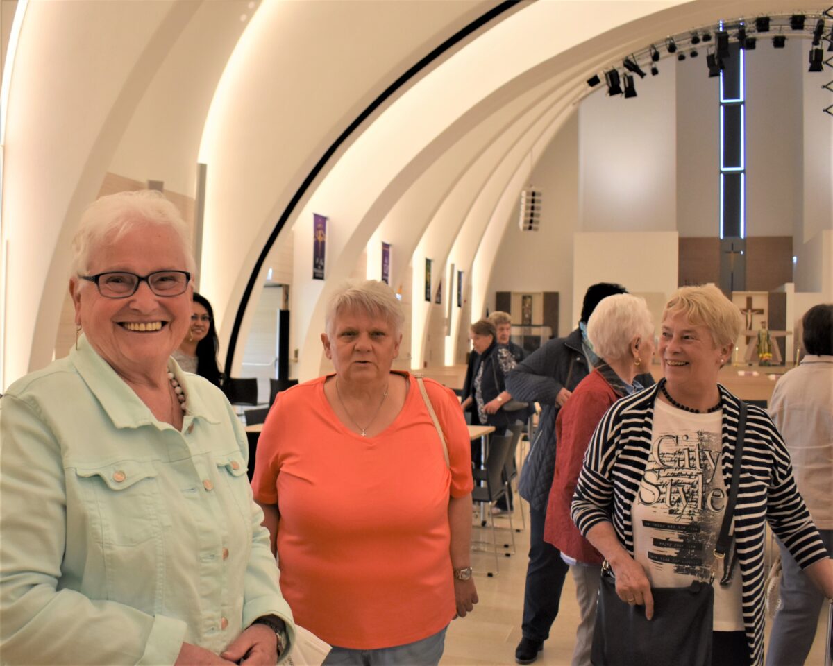 Frauenbund-Mitglieder besuchen die Chapel am Netzaberg