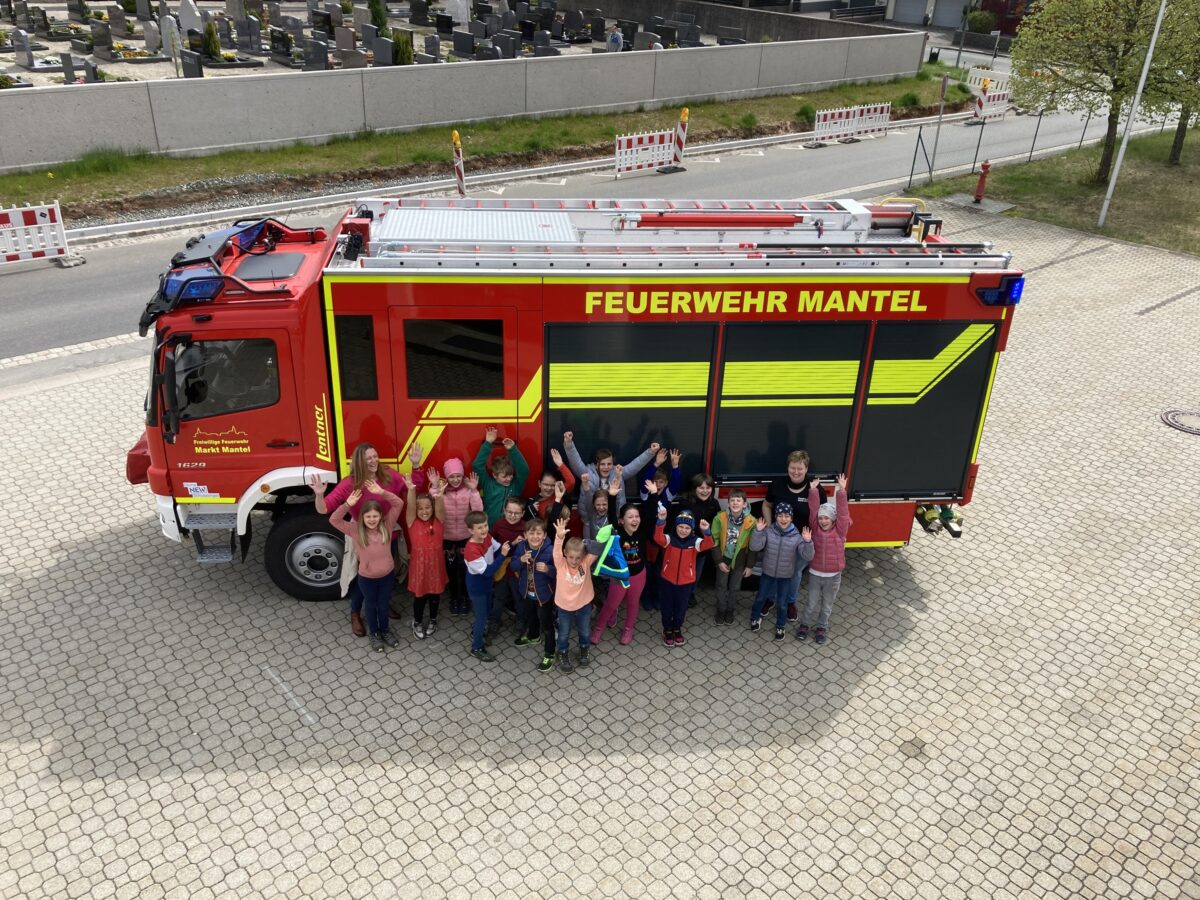 Ausflug zur Feuerwehr: Schulklasse lernt Floriansjünger kennen
