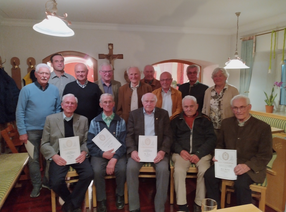 Richard Schneider bleibt Vorsitzender des Oberpfälzer Waldvereins