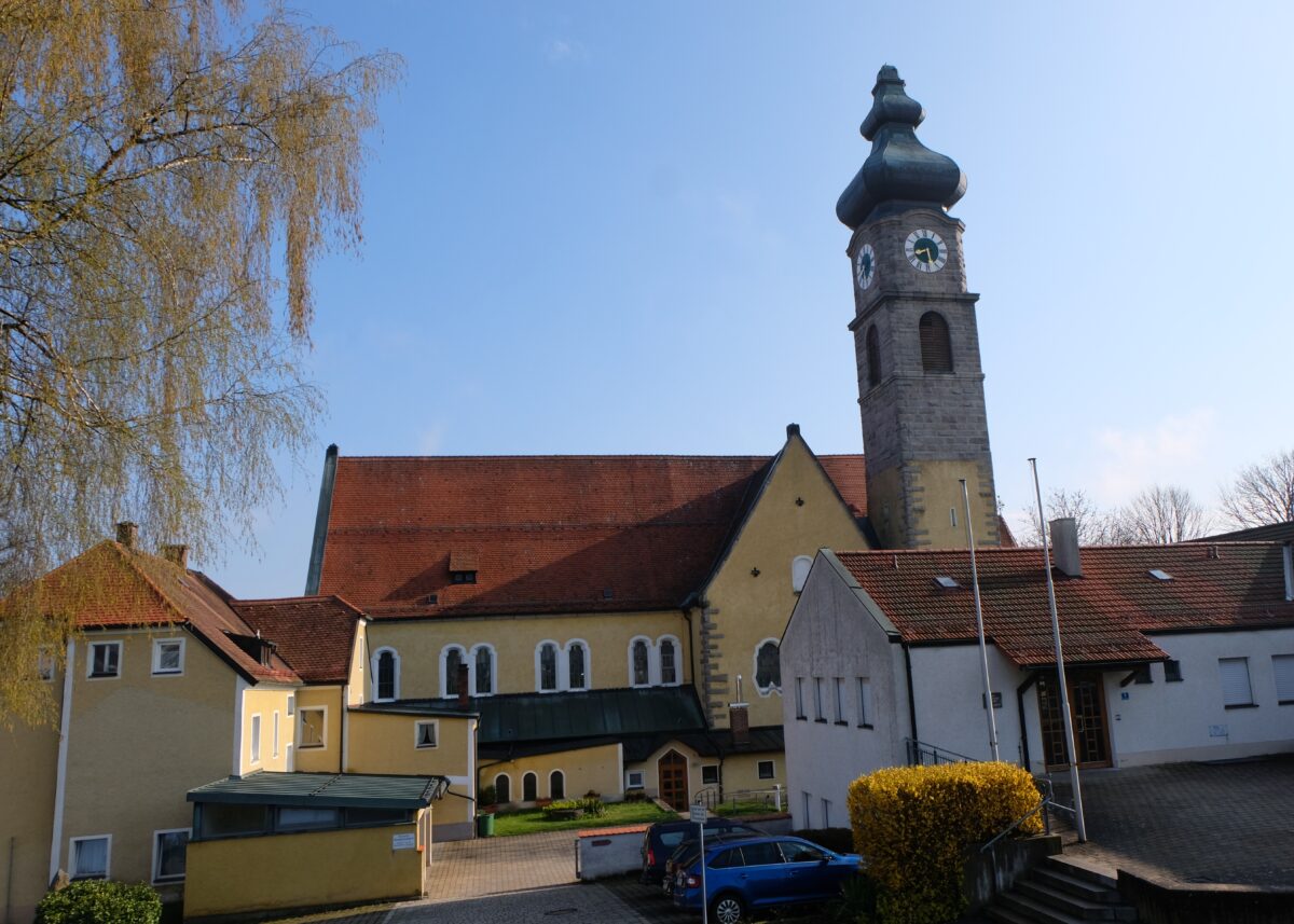 Eine Kirche ohne Kreuz? Scharfe Kritik an andauerndem Sanierungsprozess