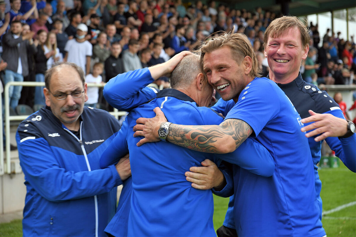 Meister-Trainer Andreas Scheler startet mit der SpVgg SV Weiden in der Bayernliga durch