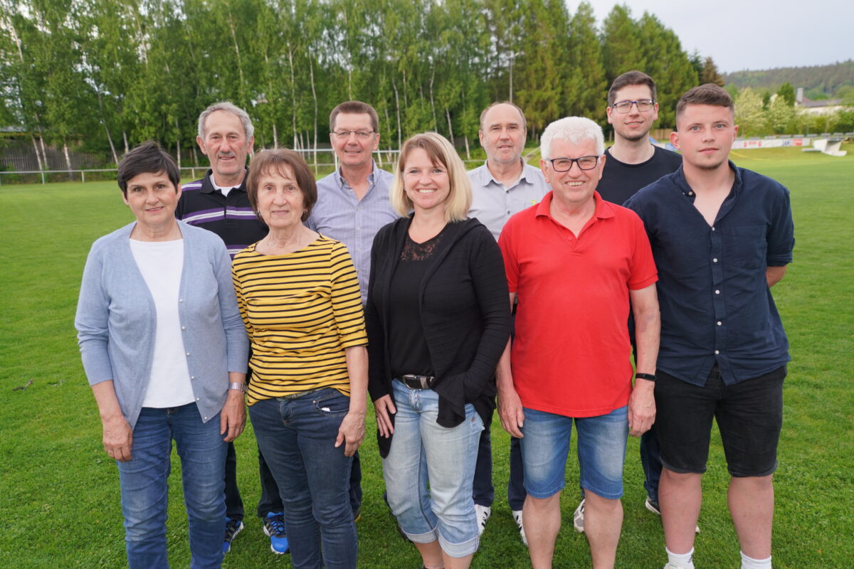 Josef Götz weiter  an der Spitze des Tennisclubs Waldthurn