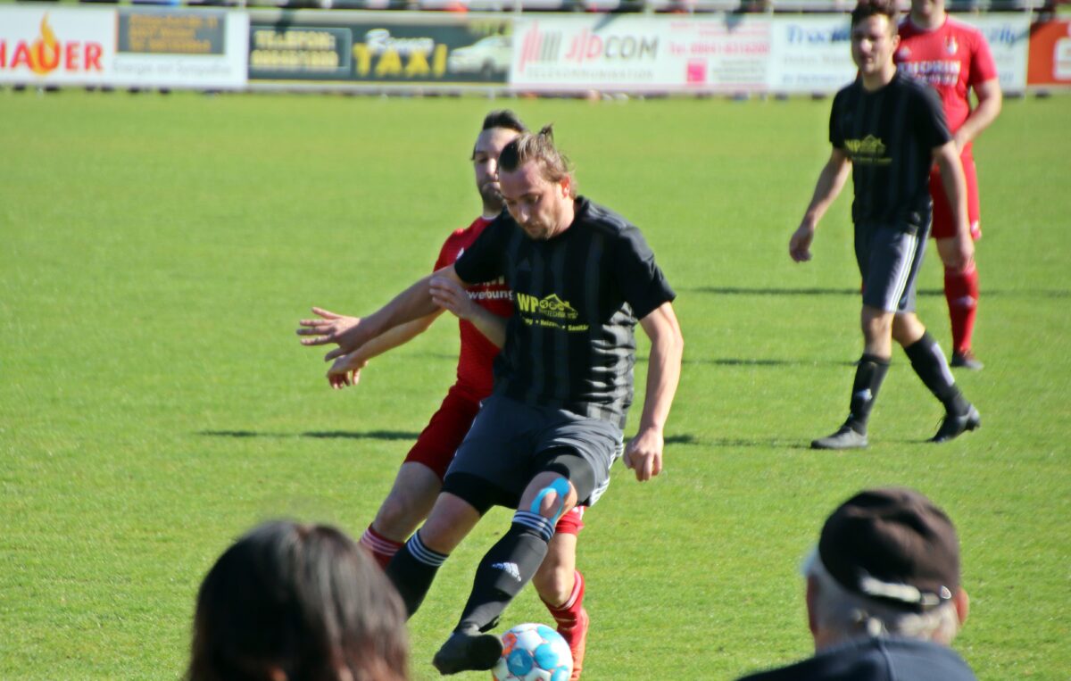 Bezirksliga: Rückt die SV TuS/DJK Grafenwöhr dem Spitzenreiter Pfreimd noch auf die Pelle?