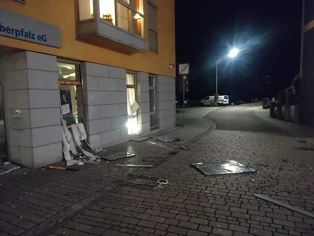 Automatenbomber: Acht Tatverdächtige nach Deutschland überführt