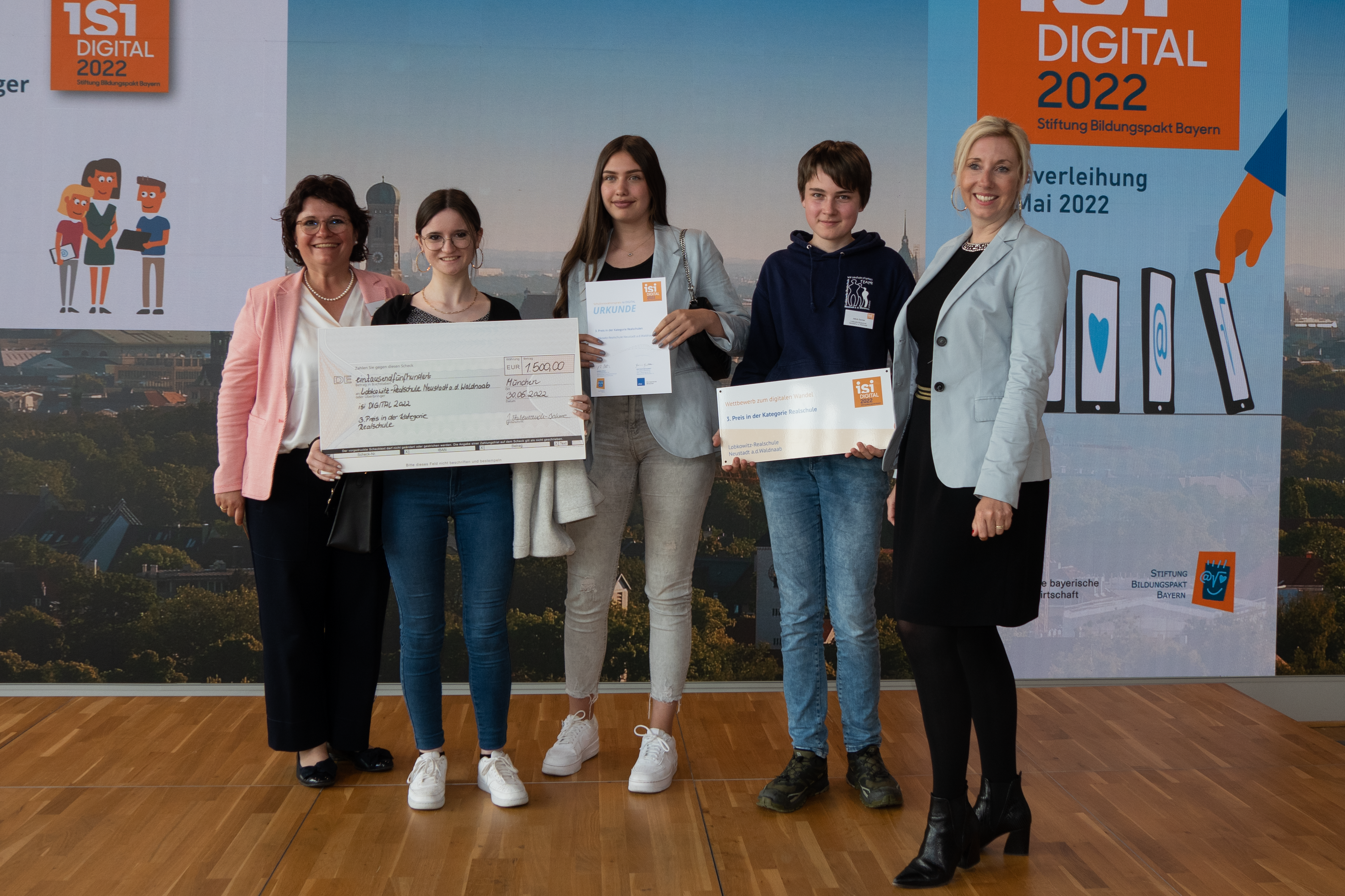 DIGITALes Lernen und Lehren: Lobkowitz-Realschule ausgezeichnet