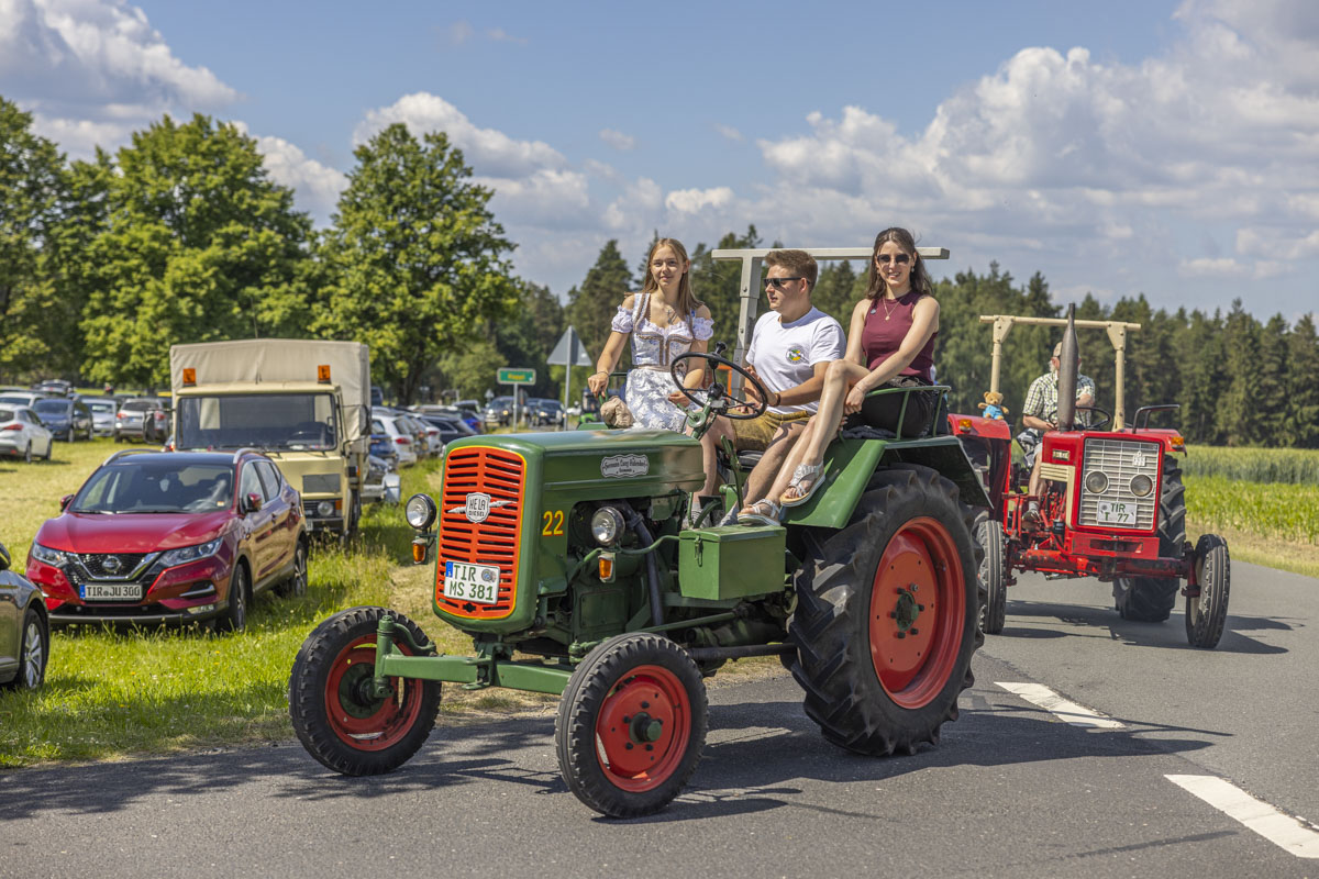 Ein Mekka für Oldtimer-Fans: Bulldog-Treffen beim großen Kapplfest [mit Video]