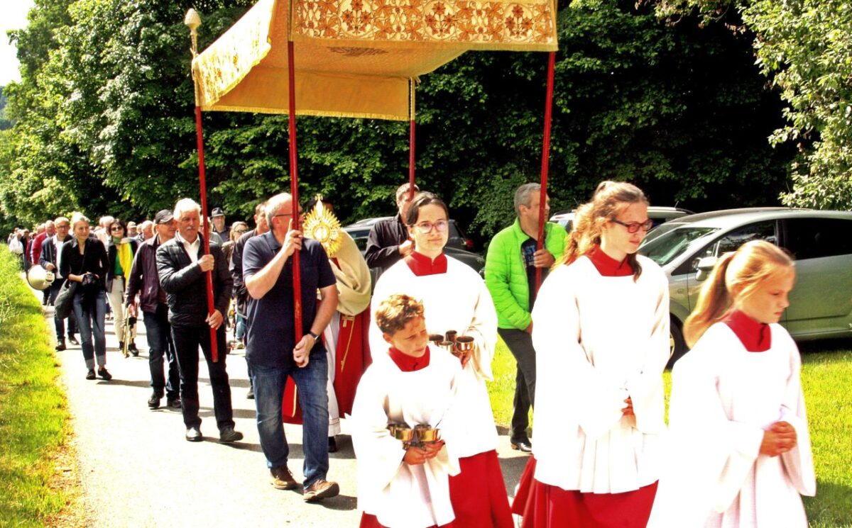 St. Quirin öffnet seine Pforten