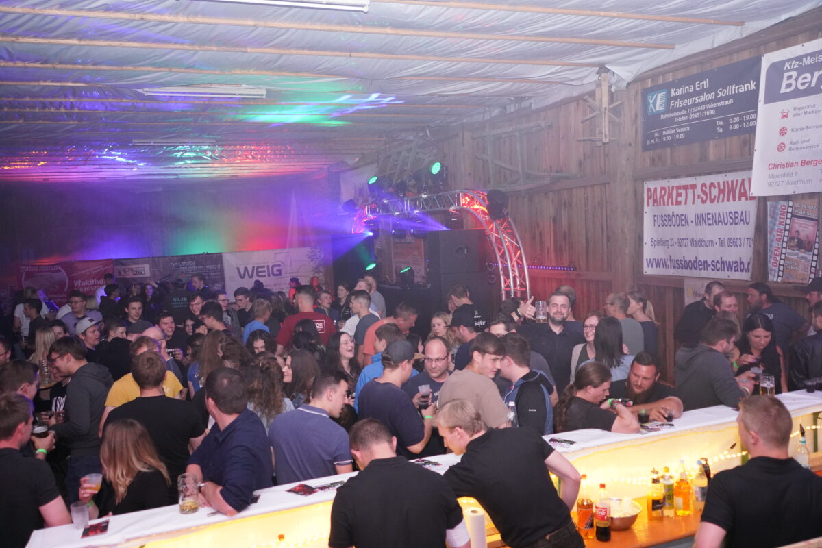 Party bis in die Nacht: da rockt der Stodl