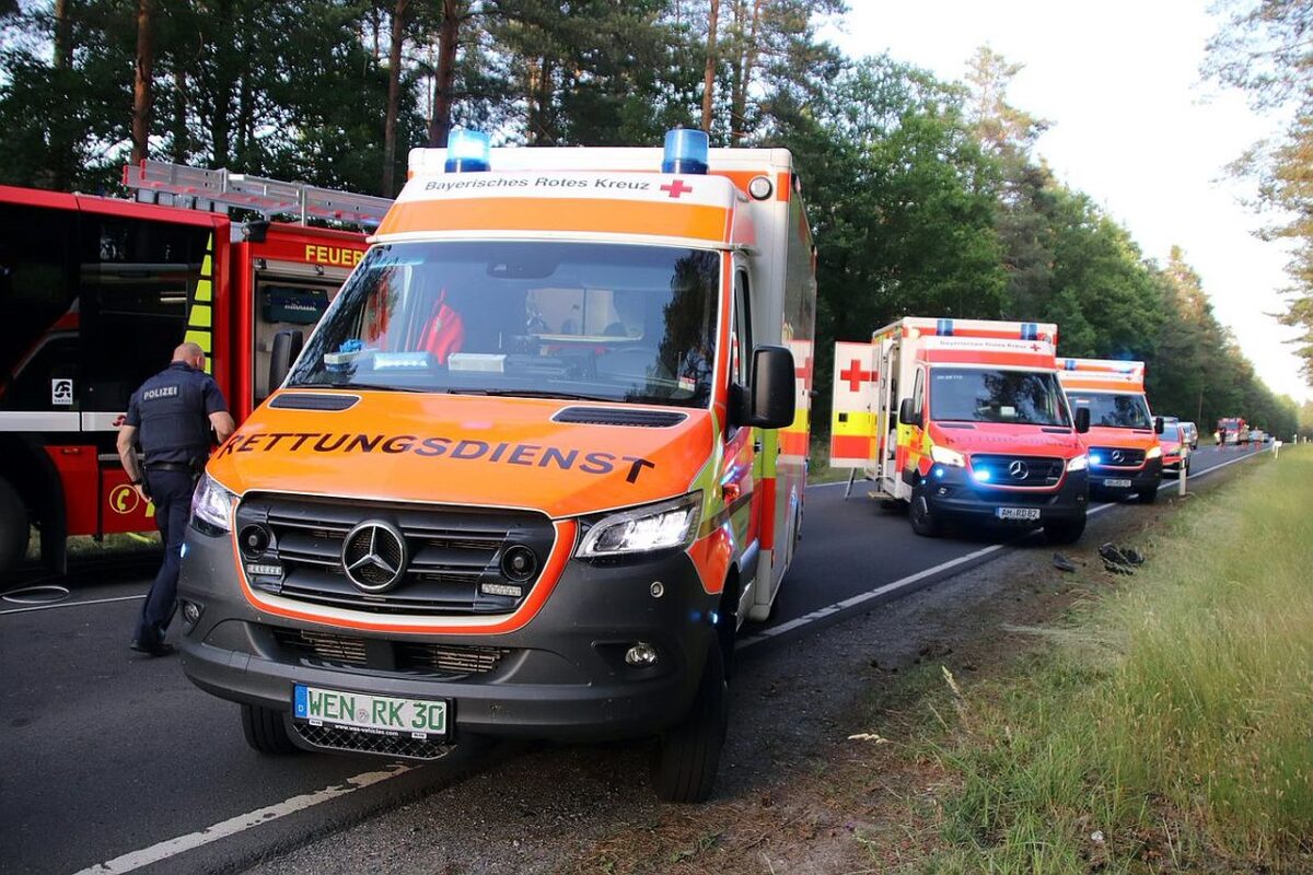 Fünf Verletzte bei Verkehrsunfall