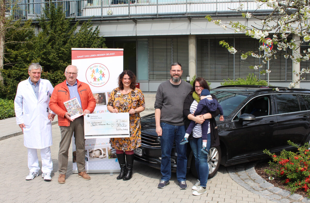Damit Henris Buggy immer dabei ist: Neues Auto für leidgeprüfte Familie