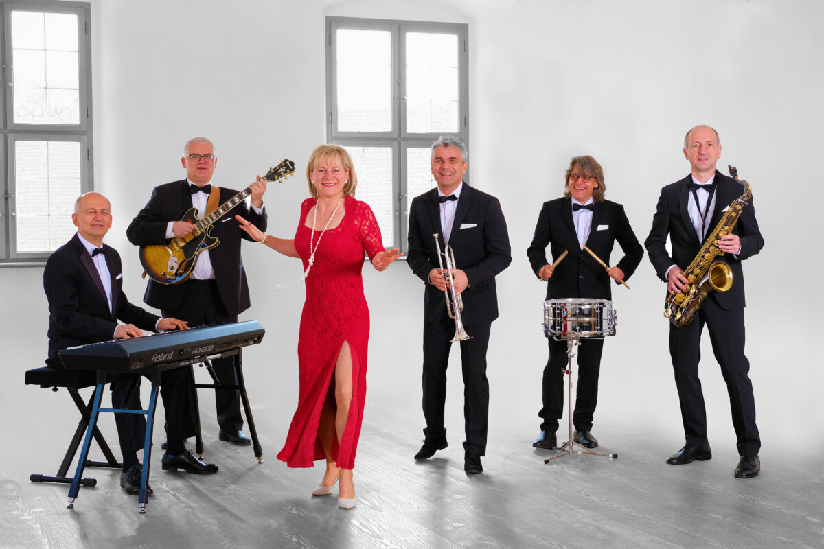 „Cappuccino“ am Abend: Jahreshighlight mit Tanzband