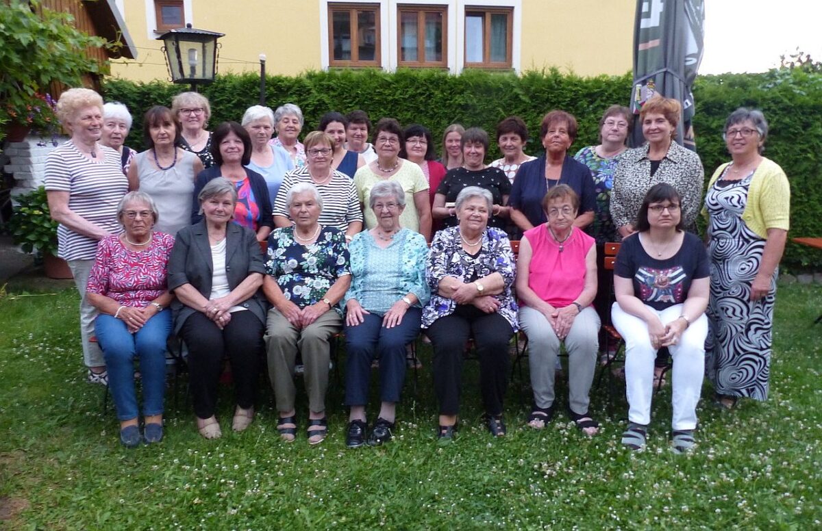 Frauengruppe hält seit vier Jahrzehnten fest zusammen