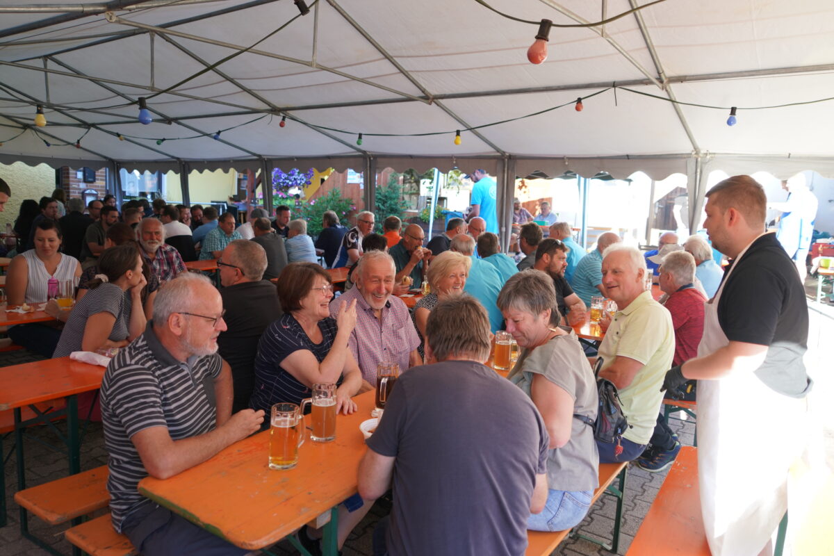 Besonderer Stammtisch mit Hoffest