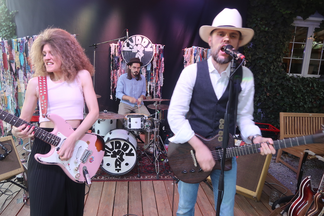 „Muddy What?“ entschlammt auf der „Biergarten-Live-Stage“
