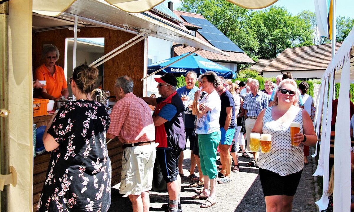 Sommerfest in Floß: Sommer, Sonne und eine „schöne Sause“