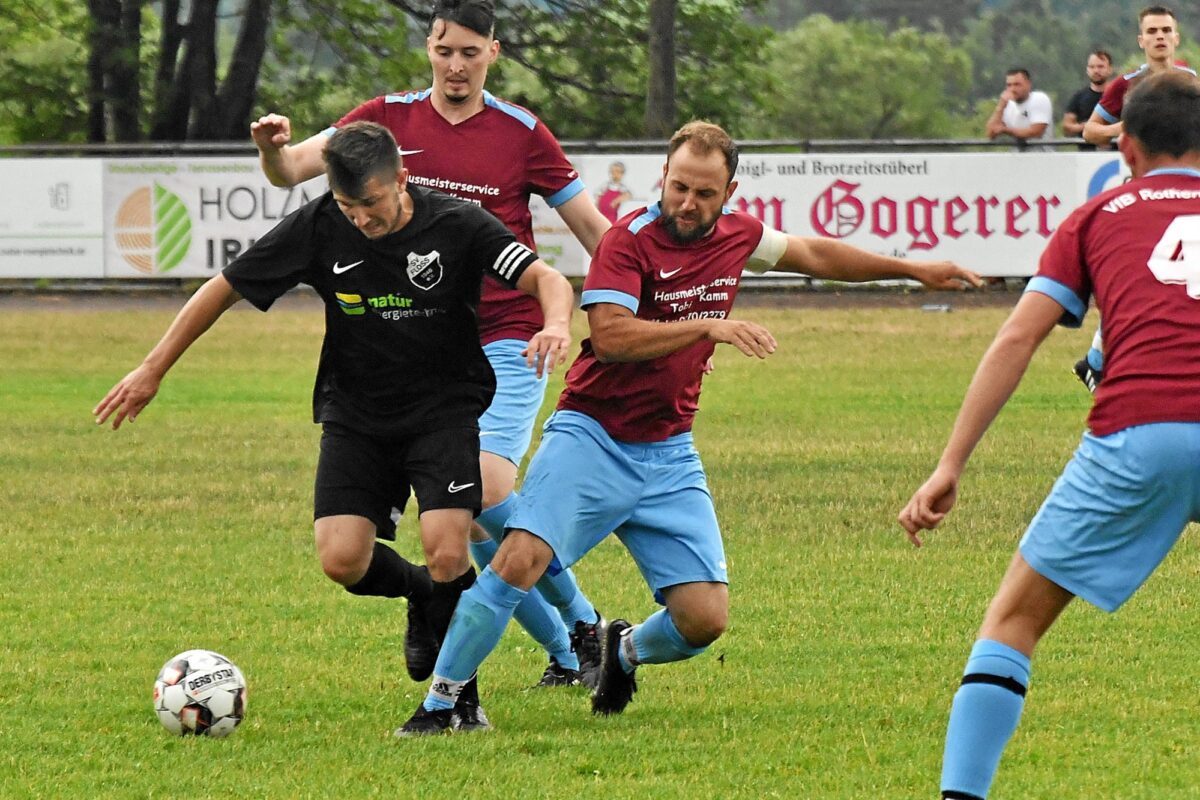 Pirk und Rothenstadt marschieren in der A-Klasse Ost vorneweg