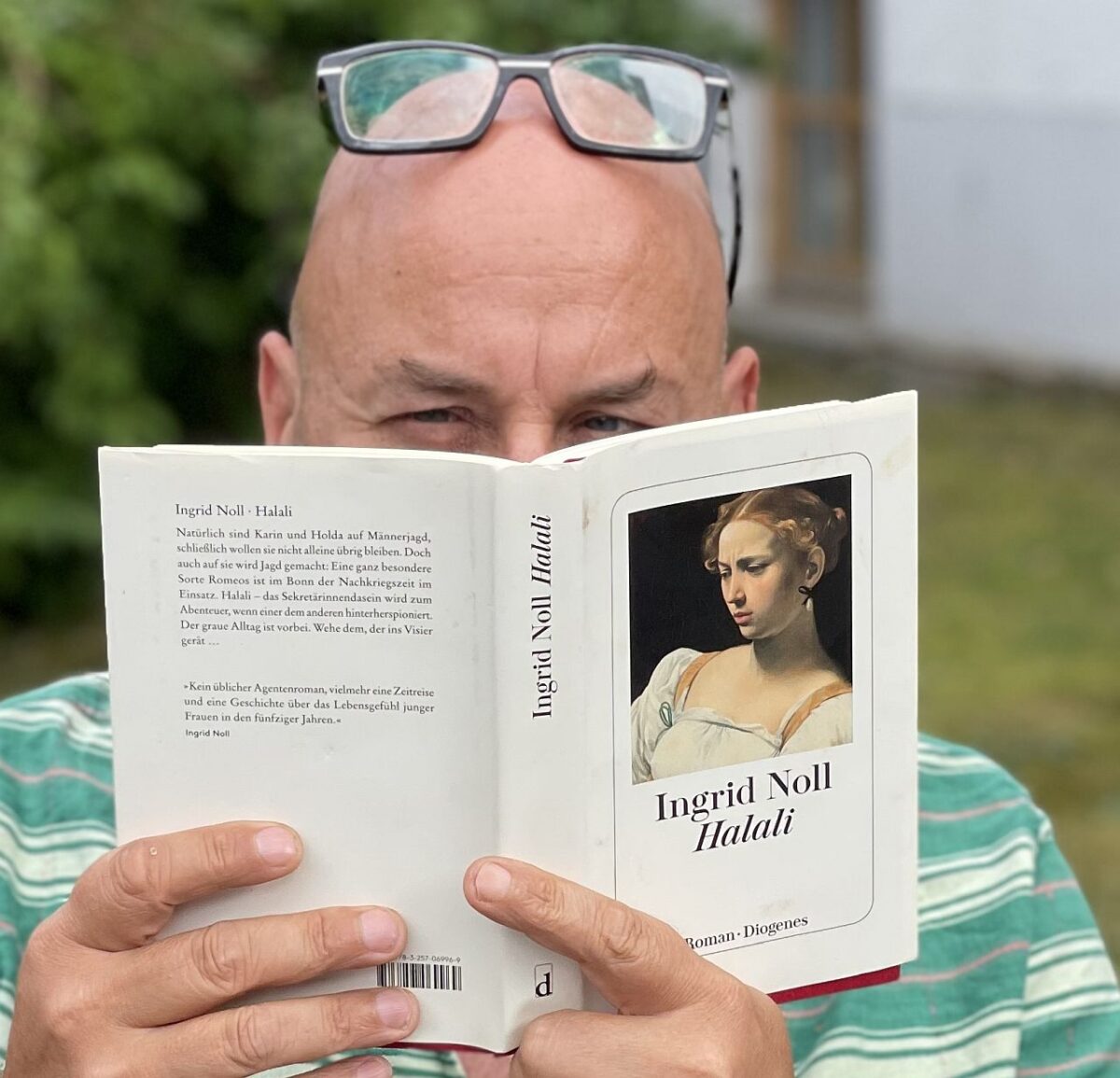 Büchersommer 2022: Ein Buch für Frauen mit Humor und schmerzfreie Männer