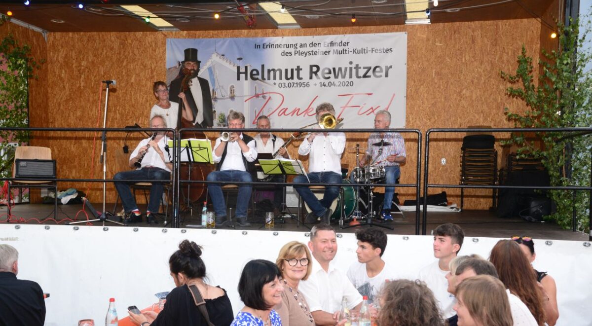 Danke Fix! Pleystein verneigt sich