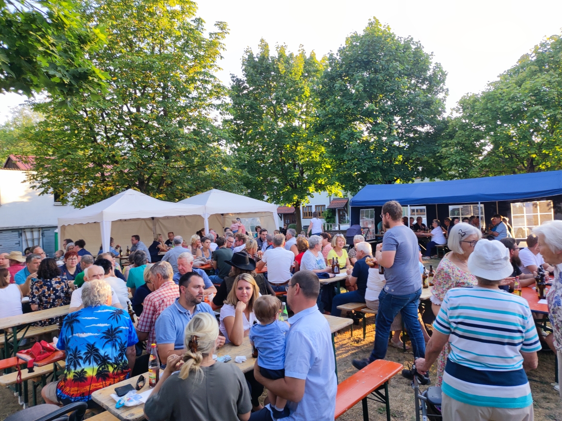 Besucheransturm beim Brunnenfest in Neudorf