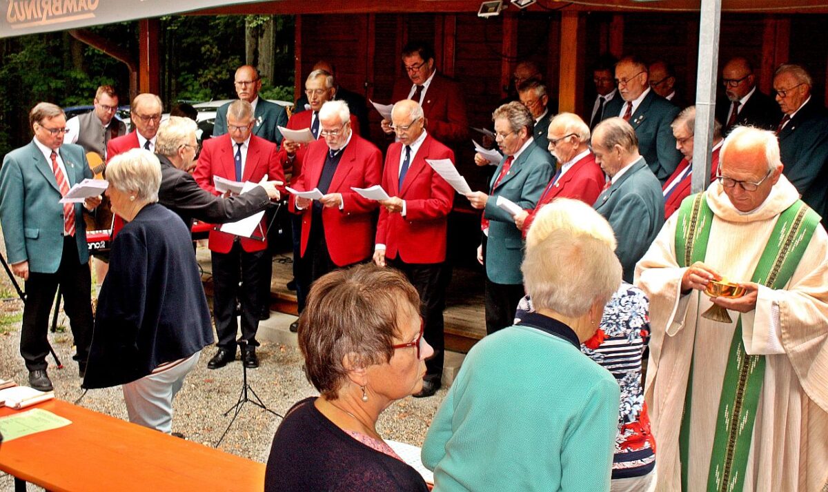 Der Oberpfälzer Waldverein feiert Jubiläumsgottesdienst