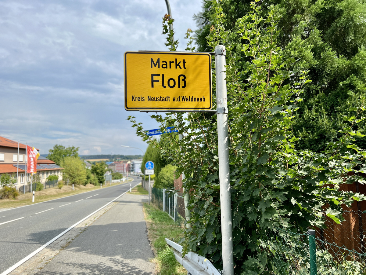 Marktgemeinderat Floß wieder uneins über Stützmauer