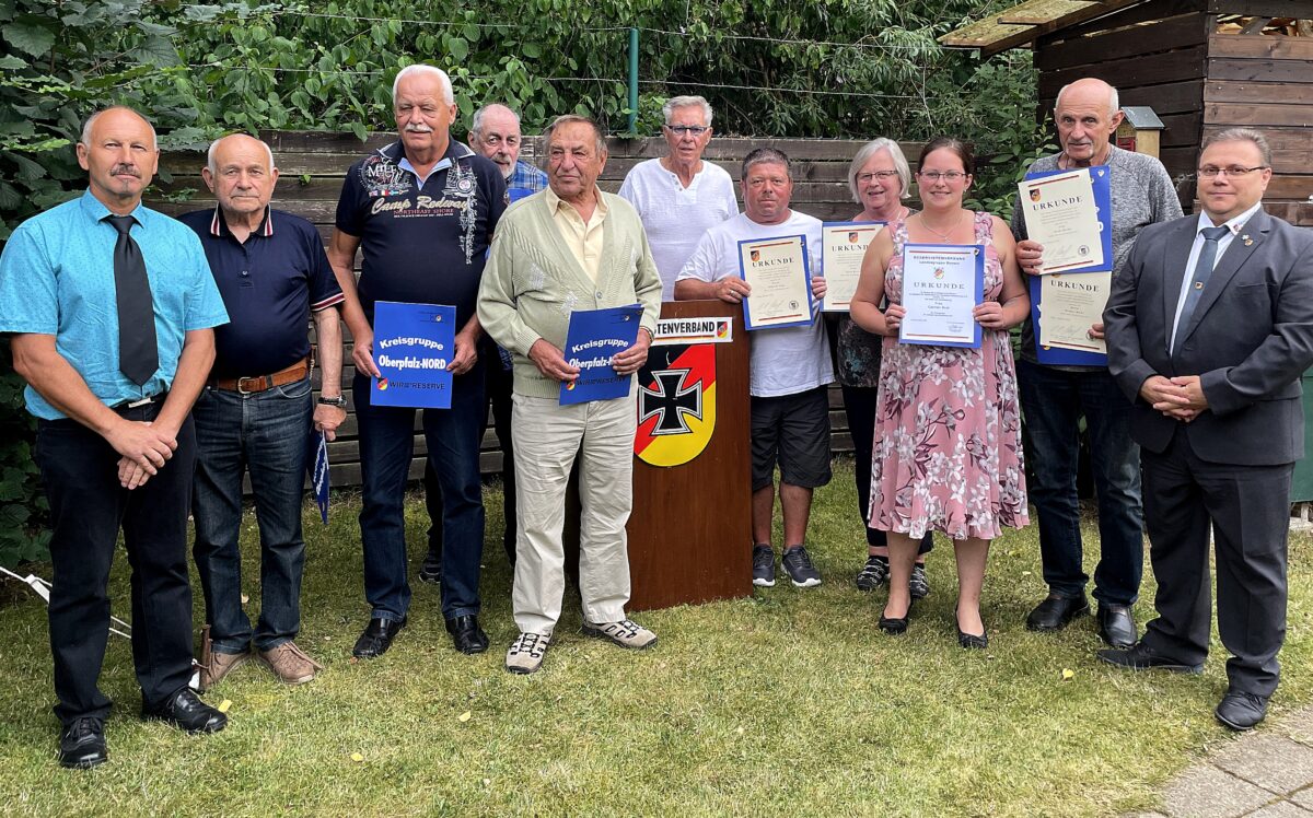 Ehrungen beim Sommerfest der Reservistenkameradschaft Weiden