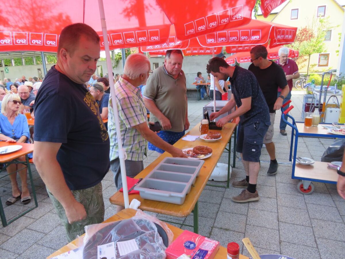 Altenstädter SPD servierte Zoigl auf der Piazza
