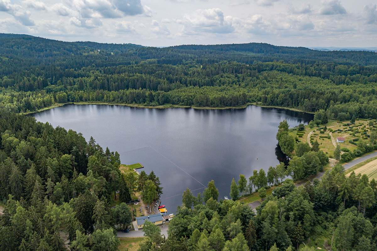 Badespaß in den Ferien: Die Gemeinde Plößberg präsentiert den Großen Weiher