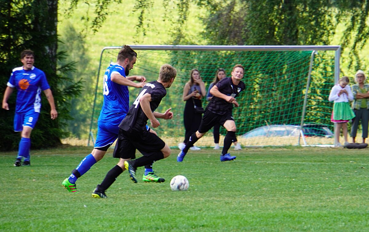 A-Klasse West: SV Immenreuth und SC Schwarzenbach Kopf an Kopf