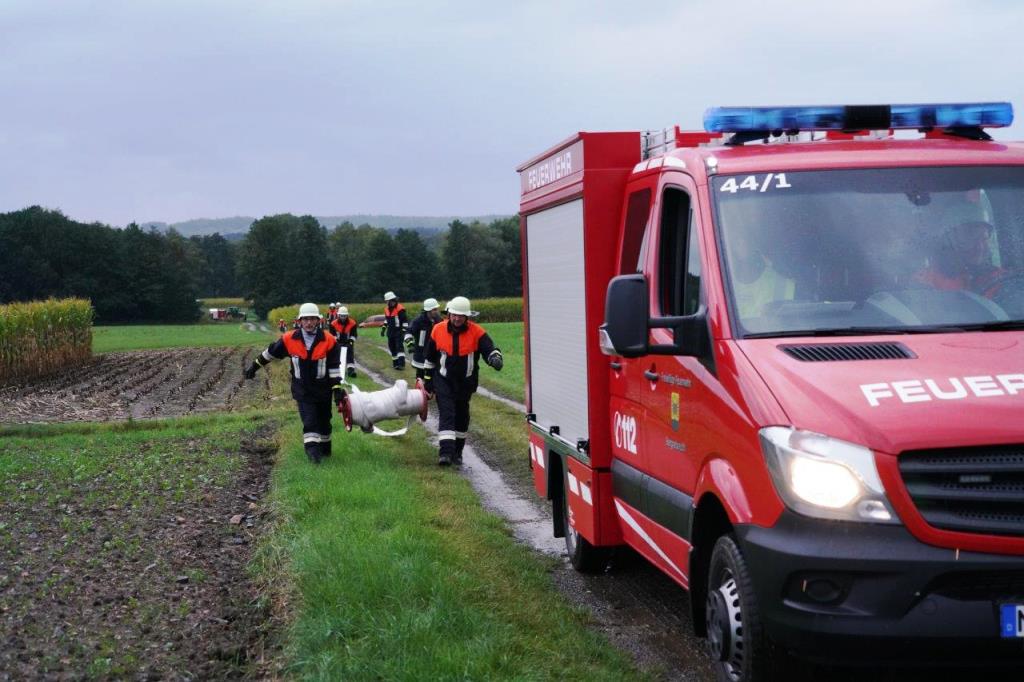 Feuerwehren aus Waldthurn und Floß arbeiten zusammen