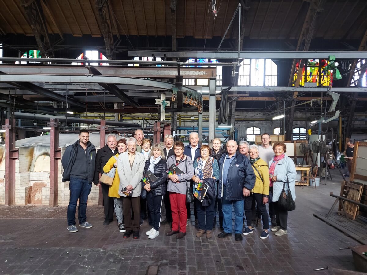 Manufaktur und Moderne: Seniorenbeauftragte in der Glashütte Lamberts in Waldsassen