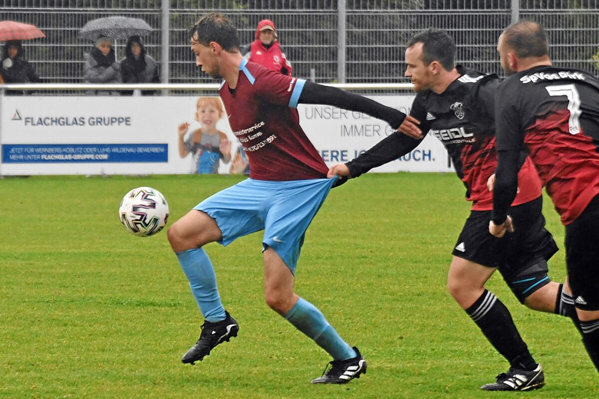 A-Klasse Ost:  SpVgg Pirk gewinnt das Spitzenspiel gegen VfB Rothenstadt