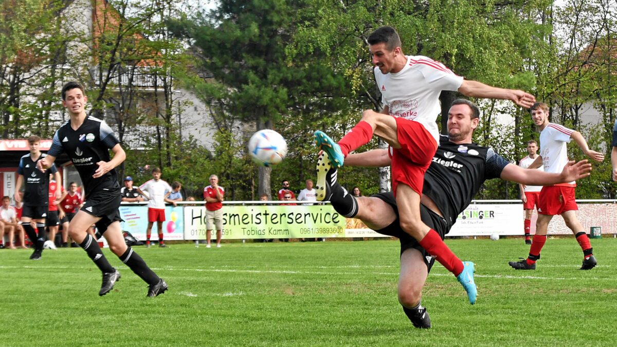 A-Klasse Ost: SpVgg Pirk und VfB Rothenstadt marschieren im Gleichschritt vorne weg