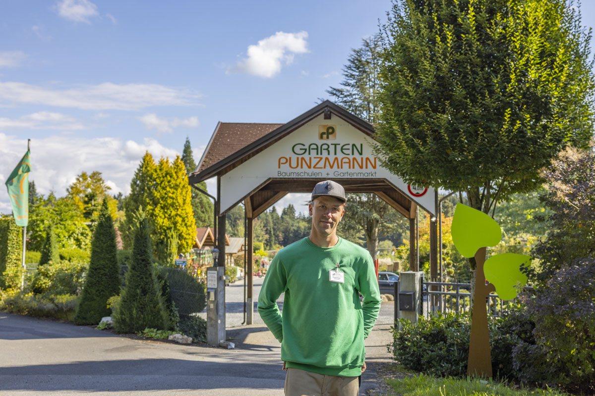Kühler Wind und prachtvolle Farben – Gartenarbeiten im Herbst