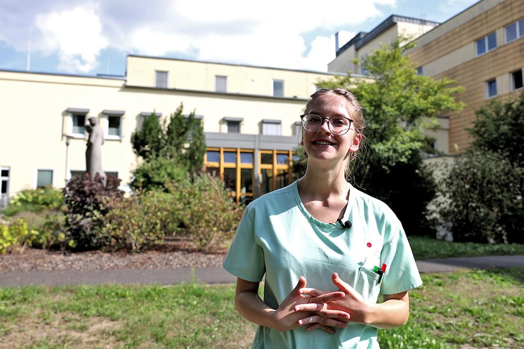 Im dritten Lehrjahr: Julia hat sich für die Krankenpflege entschieden