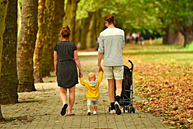 „Hilf mir, wenn ich traurig bin“: Kindern- und Jugendlichen in Trauerzeiten beistehen