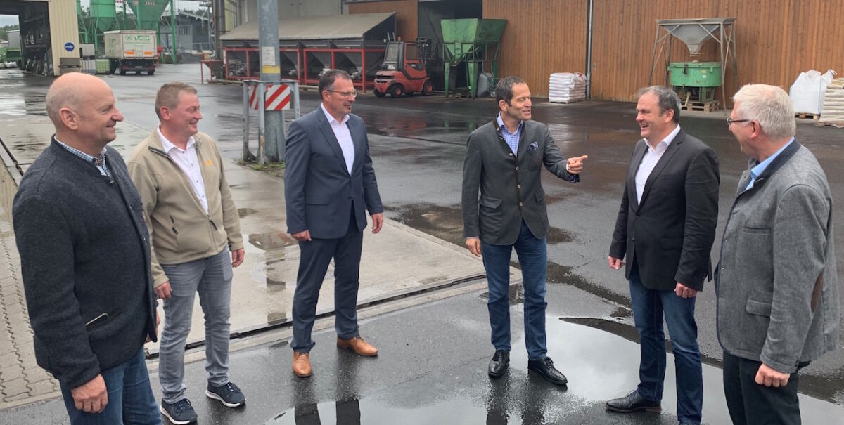 Raiffeisenmarkt-Chef schlägt Alarm: „Wir zerstören unsere Landwirtschaft“