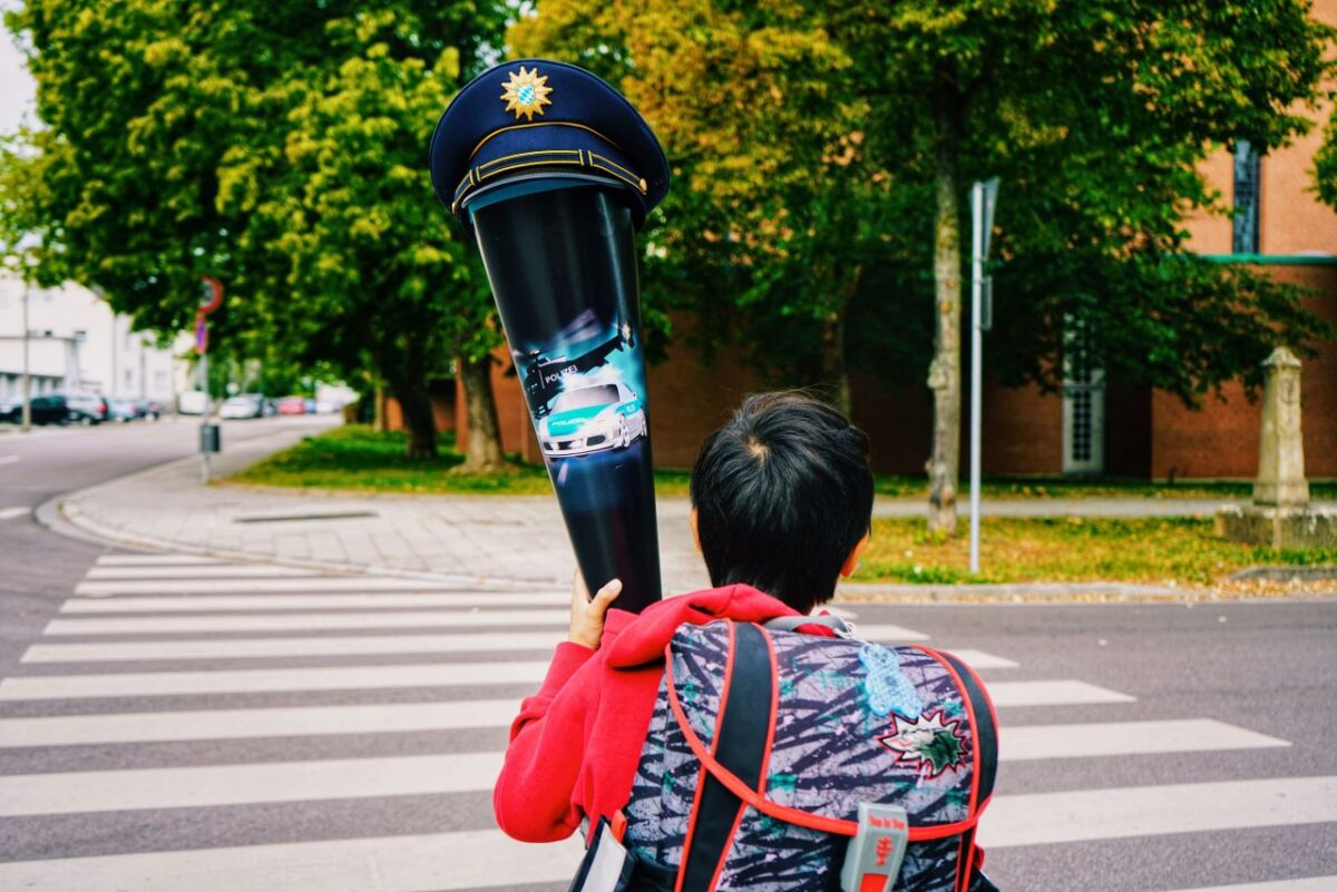 Polizei Neustadt/WN: Anzeigen und Verwarnungen zum Schulanfang