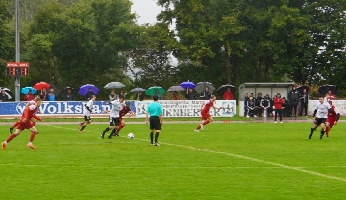 Bezirksliga Nord: FC Weiden Ost feiert zweiten Saisonsieg