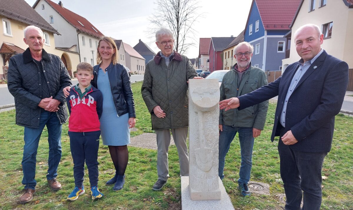 Einweihung des Meilensteins der Zeit