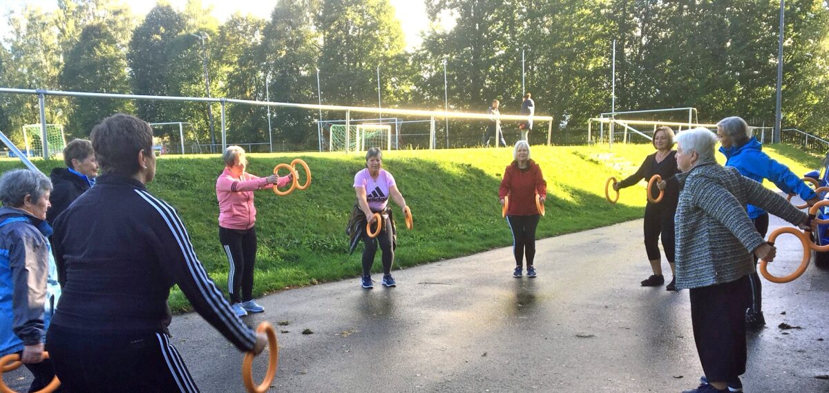 Sportlicher Spaß zaubert Jung und Alt ein Lächeln ins Gesicht