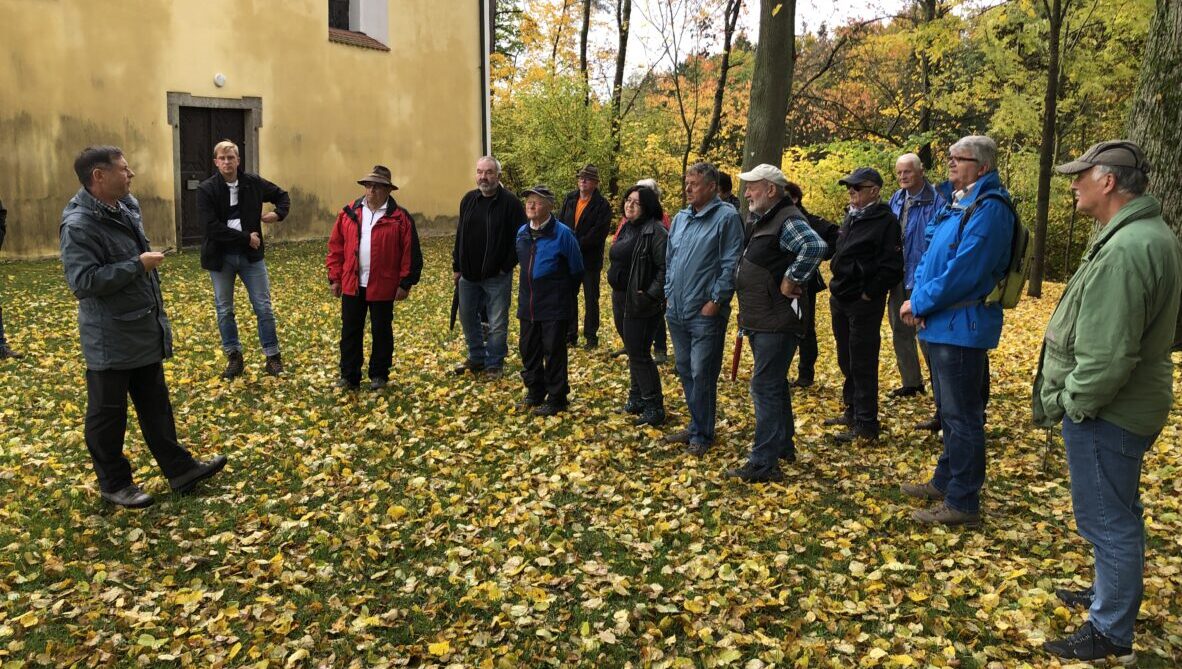 Historische Wanderung: Alte Straßen und Siedlungen